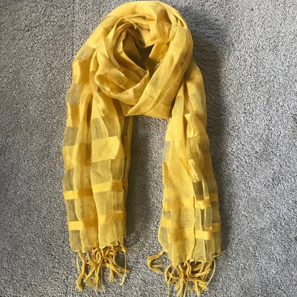 🍁5/10$!! Yellow Scarf With Silk - Picture 1 of 5